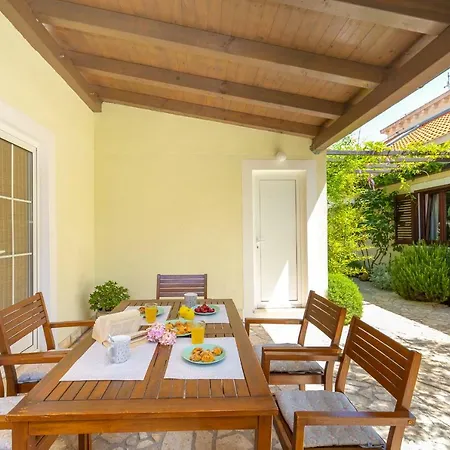 וילה Hedera Estate, House Hedera *