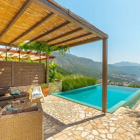 Hedera Estate, House Hedera * Mokošica