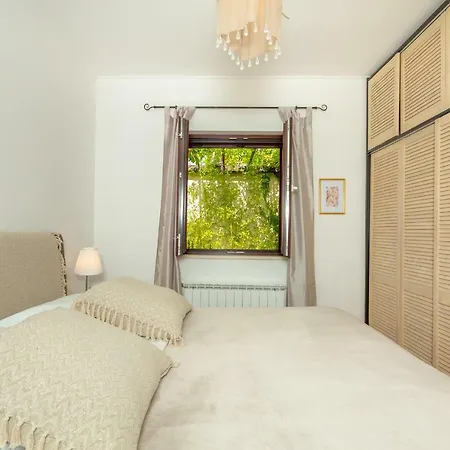 Hedera Estate, House Hedera *