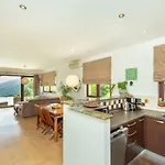 Hedera Estate, House Hedera *