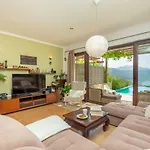 Hedera Estate, House Hedera *