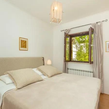 Hedera Estate, House Hedera * Mokošica