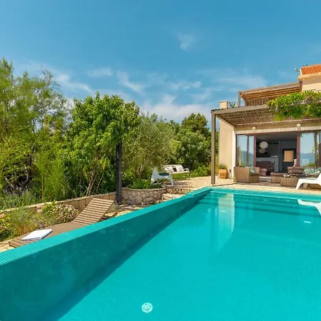 Villa Hedera Estate, House Hedera