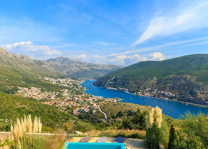 Hedera Estate, House Hedera *