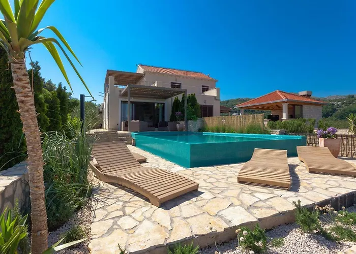 Hedera Estate, House Hedera