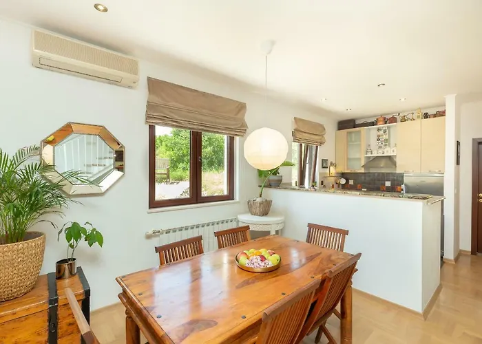 Hedera Estate, House Hedera