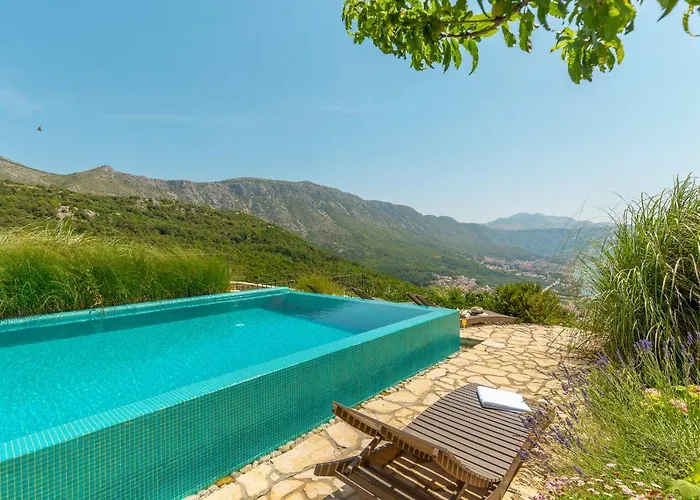 Hedera Estate, House Hedera *