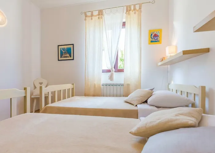 Hedera Estate, House Hedera *