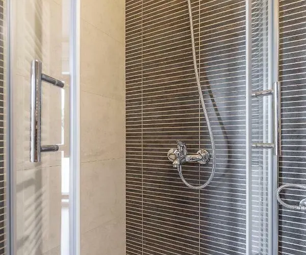 Villa Hedera Estate, House Hedera