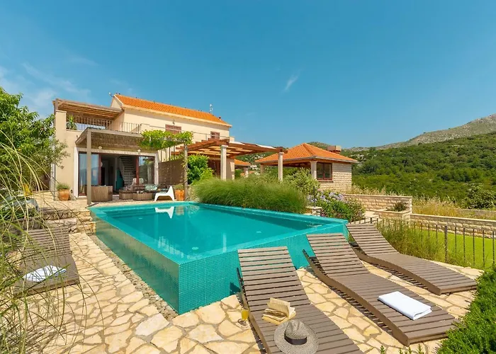 Hedera Estate, House Hedera *