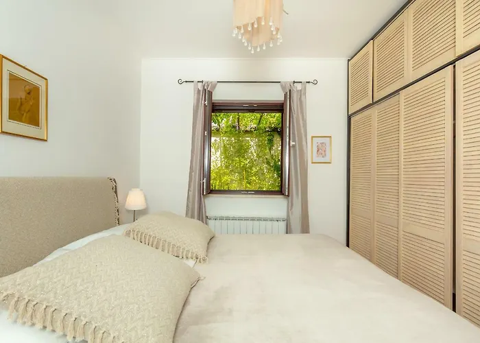 Hedera Estate, House Hedera *