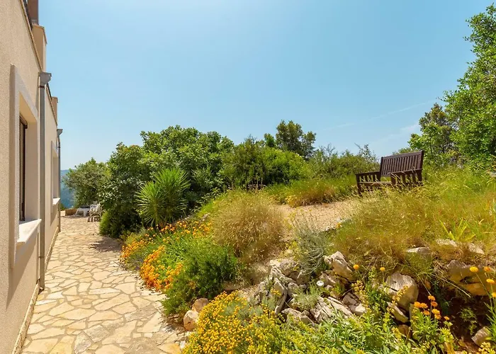 Hedera Estate, House Hedera *